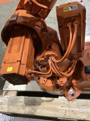 ABB, IRB 2600 M2004, robot w/ IRC5 controls, missing cable set - Image 6