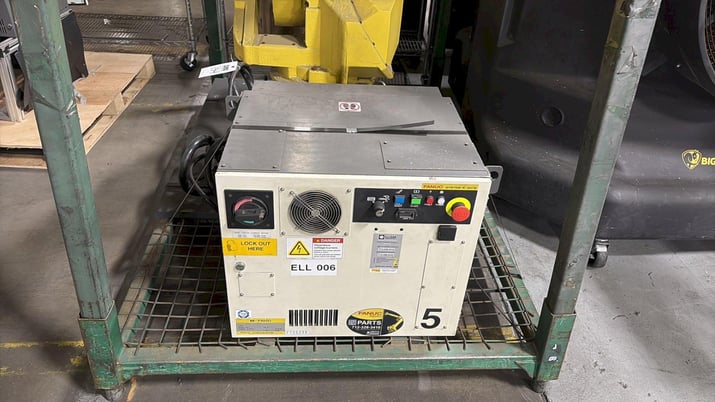 Fanuc, M-710IC-50-R30iB, Robot, 6 axis, 70kg 154 lb. payload, 2581 mm 101.6" reach, R30iB Control - Image 3