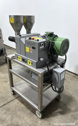 Oil Press Machine #KK40/F, 39" x 20" x 43", S/S, 920 RPM, multi voltage, 2017, AS IS - Image 2