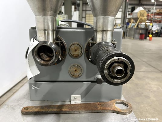 Oil Press Machine #KK40/F, 39" x 20" x 43", S/S, 920 RPM, multi voltage, 2017, AS IS - Image 8