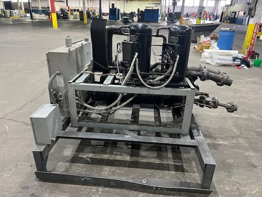 30 Ton, Advantage #C-30-WPT, Water Cooled Chiller, R-200, (2) Refrigerant Zones, (2) 15 HP Scroll - Image 4