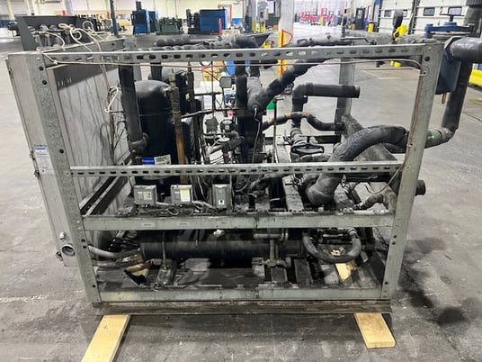 30 Ton, Advantage #CC-30WPT-21HRX, Water Cooled Chiller, R-22, (2) Refrigerant Zones, (2) 15 HP Compressors - Image 4