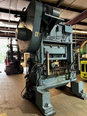 60 Ton, Minster #P2-60-48, straight side double crank, 4" stroke, 11" Shut Height, 200 SPM, variable speed - Image 5