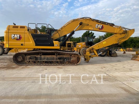 Caterpillar 352 12, Crawler Excavator, 2783 hours, S/N: KXH00475, 2023 - Image 2