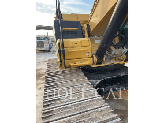 Caterpillar 352 12, Crawler Excavator, 2783 hours, S/N: KXH00475, 2023 - Image 8