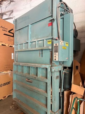 Maren #2060, hydraulic baler, 60" x 30" x 48" bale size, 1750 psi, 10 HP, push button controls - Image 2