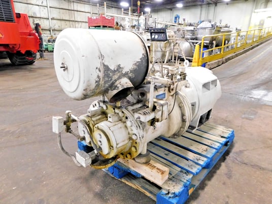 Ingersoll-Rand #SSR-EP200, compressor air end & motor, 200 HP, 870 acfm - Image 6
