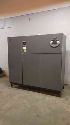 12 Ton, Liebert #DS035WUAE0E1739A, Downflow CRAC Unit, R407C, 315/165 psig, 3 Phase, 1 HP Fan, 460 V, 2010 - Image 2