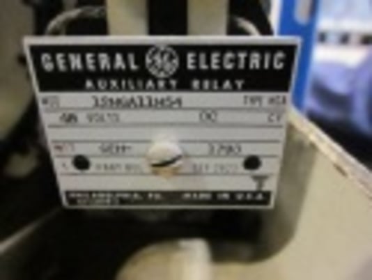 2000 Amps, General Electric, AKF-2C-1, electrically operated, drawout, #AB1070 - Image 2