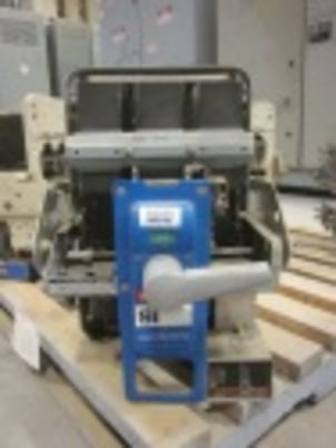 600 Amps, General Electric, AK-5A-25-M, manually operated, drawout, #AB3192 - Image 2