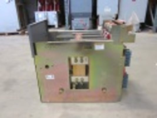 3200 Amps, Cutler-Hammer, 3200FT, electrically operated, drawout, #AB1067 - Image 3