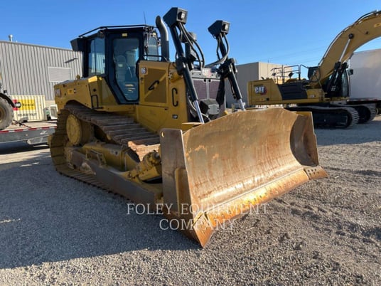 Caterpillar D6-20P30I, Crawler Dozer, 869 hours, S/N: KMT01103, 2023 - Image 2