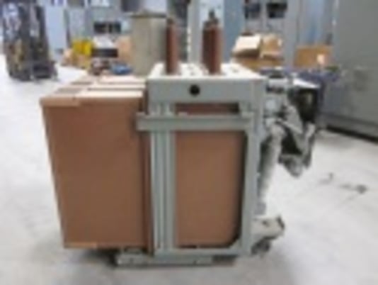 1200 Amps, General Electric, AM-13.8-500-5HB, electrically operated, drawout, #AB3051 - Image 5