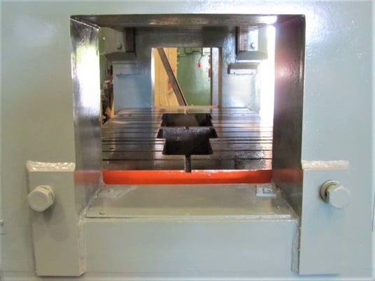 200 Ton, Federal #S2, 3" stroke, 29.5" Shut Height, 72" x36" bed, 50-170 SPM, 1985, reconditioned, video - Image 5