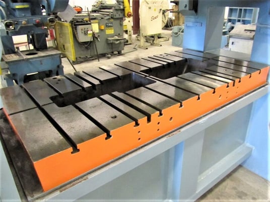 200 Ton, Federal #S2, 3" stroke, 29.5" Shut Height, 72" x36" bed, 50-170 SPM, 1985, reconditioned, video - Image 10