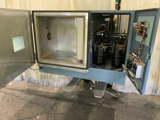 19-1/4" width x 22" H x 20-1/4" L Tenney oven, 350&deg;, 8" x 6" viewing window, 110/220 V. - Image 8