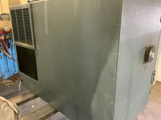 19-1/4" width x 22" H x 20-1/4" L Tenney oven, 350&deg;, 8" x 6" viewing window, 110/220 V. - Image 9