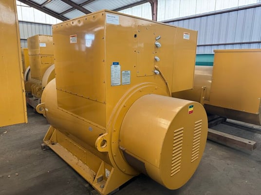 2000 KW, 1800 RPM, Caterpillar #SR-4HV, generator end, 7200/12470 Volts, 3-phase, sound attenuated enclosure - Image 1