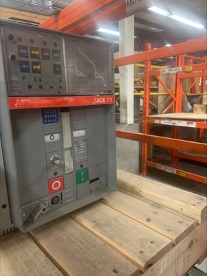 1250 Amps, ABB, F1B, 600 Volts 35kA @ 690 Volts Drawout Breaker W/ Shunt - Image 1