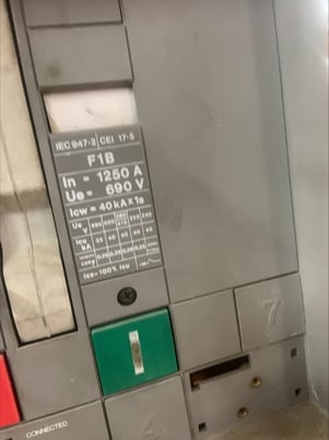 1250 Amps, ABB, F1B, 600 Volts 35kA @ 690 Volts Drawout Breaker W/ Shunt - Image 2