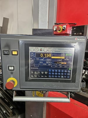 110 Ton, Amada #RGM2-1003, CNC press brake, 10' overall, 100.4" between housing, 3.94" stroke, 15.75" throat - Image 2