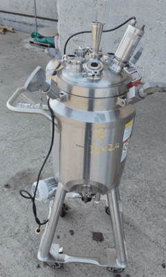 10.6 gallon DCI, 40 liter Stainless steel tank, agitated, 45 psi, 12" dia. x24"straight side, dish top & - Image 2