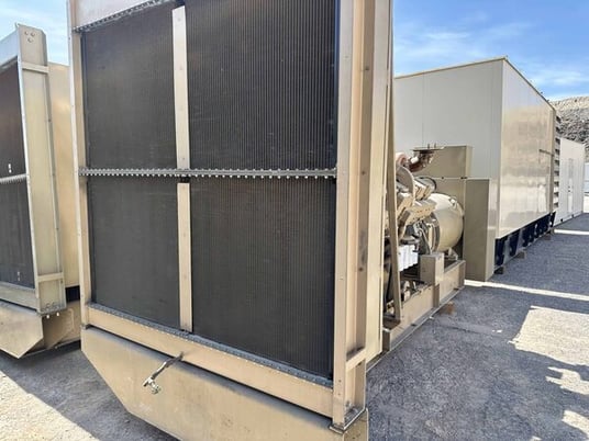 1000 KW Cummins #KTA50G, diesel generator set, 2400/4160 Volts, 1983 - Image 4