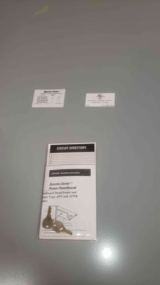 1200 Amp. General Electric Spectra Series, Panelboard, 7 Breakers 5x 250A & 2x 100A, 3PH, 4 Wire, 208Y/120 VAC - Image 4