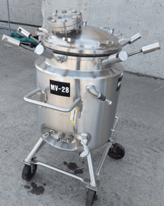 39 gallon Precision Stainless, 150 liter 316 Stainless Steel tank, jacketed, agitated, 45 psi, full vacuum - Image 3
