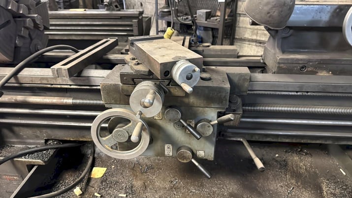 Summit #20-3X60, engine lathe, 3" bore, 17" chuck 4 jaw, tailstock, Steady Rest, Follow Rest, coolant tray - Image 8