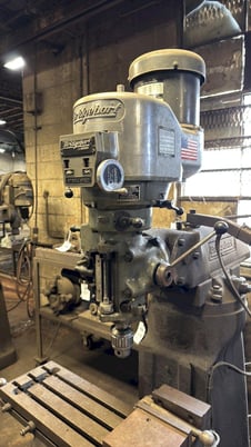 Bridgeport, Vertical Mill, 9" x 48" Table, variable speed, 2 HP, AcuRite digital read out, Jacobs chuck - Image 7