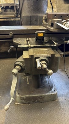 Bridgeport, Vertical Mill, 9" x 48" Table, variable speed, 2 HP, AcuRite digital read out, Jacobs chuck - Image 8