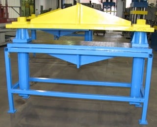 5 Ton, 53 x 18", down-act, 34" daylight, 24" stroke, (2) 4" bore cylinders rated to 1000 psi, #2188 (3 - Image 1