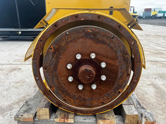 545 KW, Caterpillar #SR4B, generator end to fit 3412 or C18, 2008 - Image 3