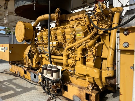 1365 KW Caterpillar #3512C, Land Electric Generator Set, 26281 Hrs., 600 Volts, Oilfield Package, 2014 - Image 7