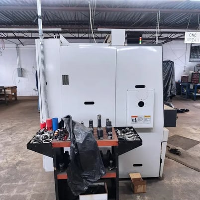 Takisawa #TNR-200YS, CNC lathe, 8" chuck, Fanuc 18i-TB, live tool, chip conveyor, parts catcher, 2010 - Image 7
