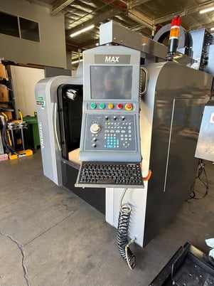 Hurco #VM-10HSI, vertical machining center, 26" X, 16" Y, 20" Z, 30" x 16" table, 20000 RPM, 11.4 HP, BT-30 - Image 2