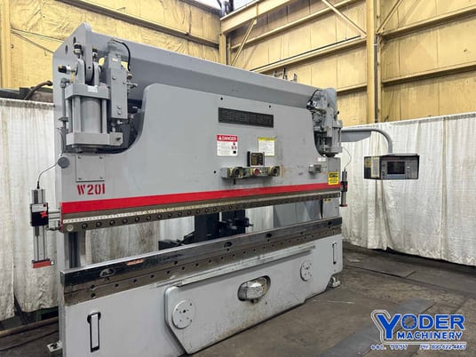 90 Ton, Cincinnati #90AFx10, CNC hydraulic press brake, 12' overall, 126" between housing, 10" stroke, 1990 - Image 2