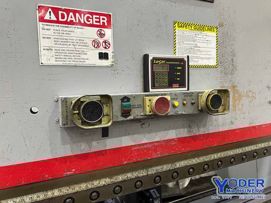 90 Ton, Cincinnati #90AFx10, CNC hydraulic press brake, 12' overall, 126" between housing, 10" stroke, 1990 - Image 7