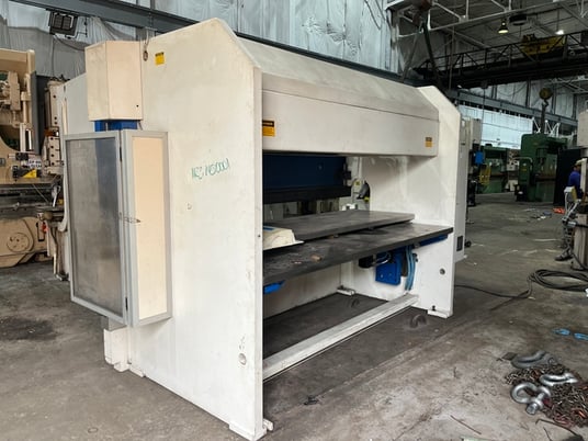 121 Ton, Trumpf #Trumabend-C110, CNC hydraulic press brake, 10.2'OA, 105.9" between housing, 7.87" stroke - Image 2