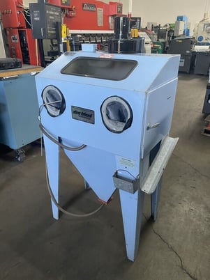 Dee-Blast #2030, Blast Cabinet - Image 1