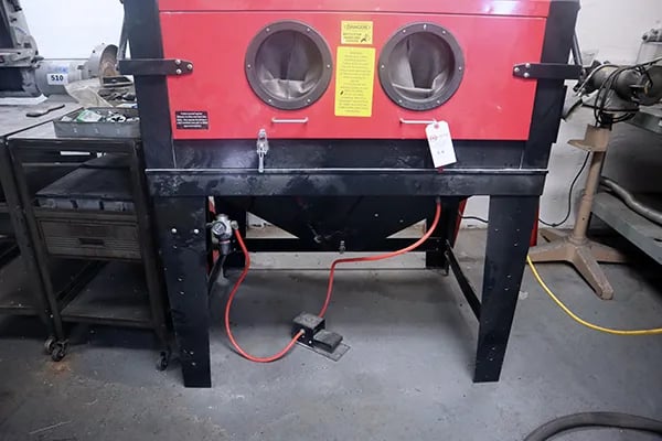 36" x 24" Cabinet Sandblaster, electric controls, foot pedal, dust collector, 2 hand enclosure - Image 3