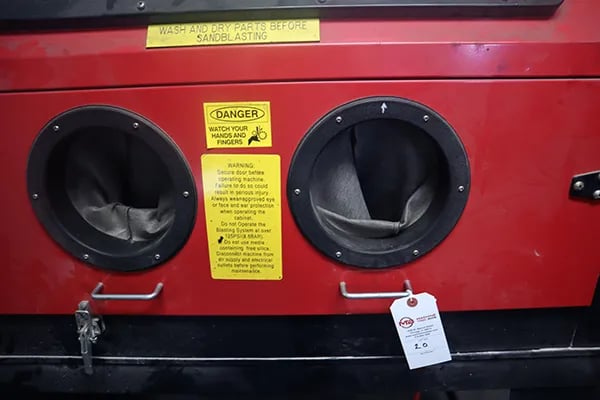 36" x 24" Cabinet Sandblaster, electric controls, foot pedal, dust collector, 2 hand enclosure - Image 5