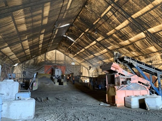 Sand mixing tent - Image 1