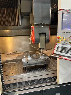 Fidia #K199, vertical machining center, 42 automatic tool changer, 64" X, 29" Y, 33" Z, 24000 RPM, HSK63A - Image 4