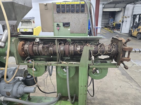 2" Rheotec, extruder, 24:1 L/D ratio, 20 HP DC motor, 4 barrel zones, air cooled, 2 die zones, Fr.259AT - Image 3