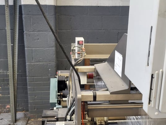 Shanklin #OMNI-SLRS, Shrink Wrapper, Extended Lugged Infeed, #T-72H Double Chamber Heat Tunnel, 230 VAC, 2007 - Image 3