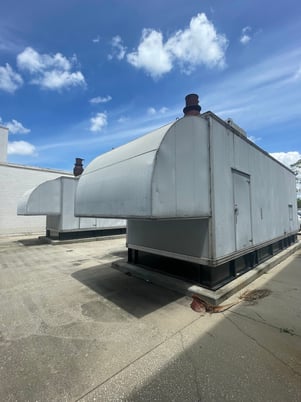 1750 KW Caterpillar #3516, 480 Volts, low hour - Image 3