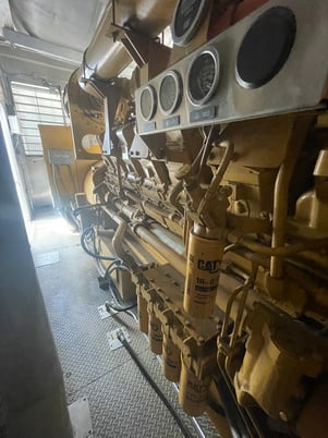 1750 KW Caterpillar #3516, 480 Volts, low hour - Image 4