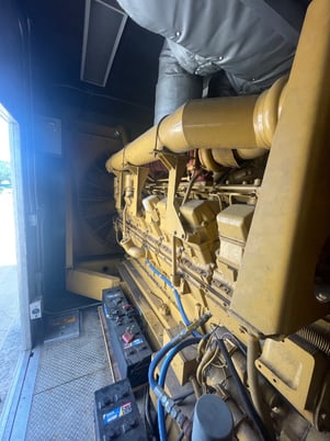 1750 KW Caterpillar #3516, 480 Volts, low hour - Image 6
